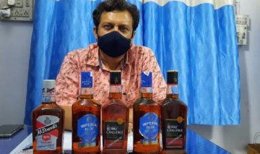 जांच चौकी सूर्यमंडल से 1050 बोतल विदेशी शराब जप्त, चालक गिरफ्तार