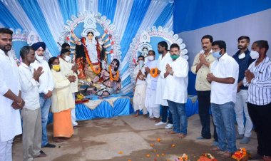 सादगीपूर्ण हुआ उपकार क्लब के पूजा पंडाल का उद्घाटन