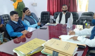 झारखंड ऊर्जा विकास श्रमिक संघ ने एरिया बोर्ड के महाप्रबंधक को सौंपा ज्ञापन