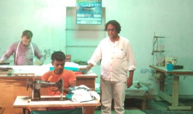 खादी ग्रामोउद्योग के प्रधान कार्यालय में स्वतंत्रता दिवस पर खादी तिरंगे झंडे का निर्माण:- मंत्री सुनील कुमार