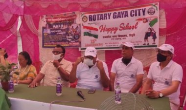 मध्य विद्यालय डिहुरी में स्मार्ट क्लास का शुभारंभ