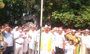 मानपुर भाजपा कार्यालय पर वजीरगंज विधायक ने किया झंडोत्तोलन