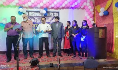 मिर्ज़ा ग़ालिब में बीबीएम के नये छात्रों के स्वागत के साथ पुराने छात्रों को दी गई सम्मानपूर्ण बिदाई