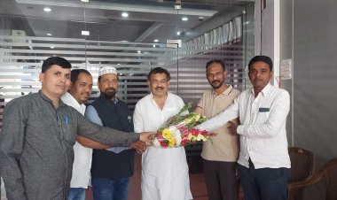 अब्दुल वाहिद खान के जन्मदिन पर शुभचिंतकों ने दी मुबारकवाद