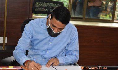 अपने-अपने घरों में ही रहकर होली और शबे बरात मनाने की उपायुक्त ने की अपील रांची में निषेधाज्ञा लागू :विनय मिश्रा