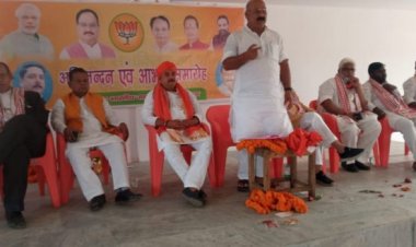 भाजपा द्वारा अभिनंदन समारोह, नव निर्वाचित जिलाध्यक्ष प्रेम प्रकाश चिंटू एवं पूर्व जिलाध्यक्ष धनराज शर्मा का अंग वस्त्र देकर सम्मानित किया गया