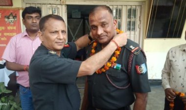 सुबेदार मेजर के स्थानान्तरण पर विदाई समारोह आयोजित