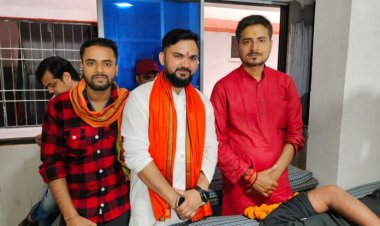 हिंदू नववर्ष एवं बिहार दिवस पर तिरंगा ब्लड ग्रुप एवं राष्ट्रीय सनातन योद्धा संघ के तत्वाधान में भव्य रक्त शिविर आयोजन किया गया