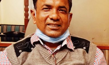 मानवता की मिसाल, शवों की अंत्येष्टि के लिए जरूरतमंदों को सहायता करने में जुटे हैं तुषार कांति