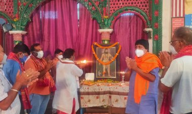 भगवान श्री परशुराम जयंती के अवसर पर मनाया दीपोत्सव, महामारी से मुक्ति के लिए कामना की