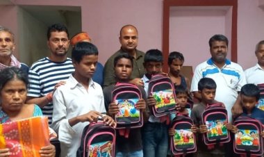 युवा जदयू नेता कुमार गौरव ने अपने जन्मदिन नेत्रहीन बच्चों संग मनाया, विद्यालय को सरकारी सहायता दिलाने का भी दिया आश्वास