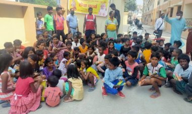 राज्य की 83 फ़ीसदी आबादी को प्रभावित करनेवाली शिक्षा व्यवस्था की कहीं चर्चा नहीं । कैसे होगा विकास ? कैसे रुकेगा पलायन?