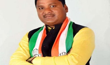 जनमत का चीरहरण लोकतांत्रिक व्यवस्था के लिए घातक , प्रजातंत्र बेड़ियों में है और देश की प्रजातांत्रिक व्यवस्था खतरे में -राजेश कच्छप ।