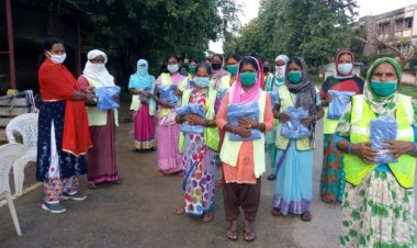 नगर निगम वार्ड संख्या 41 की पार्षद उर्मिला यादव ने चलाया स्वच्छता अभियान