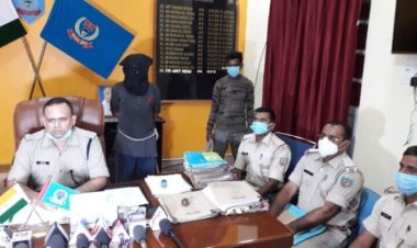 एक लाख का इनामी नक्सली गिरफ़्तार ।