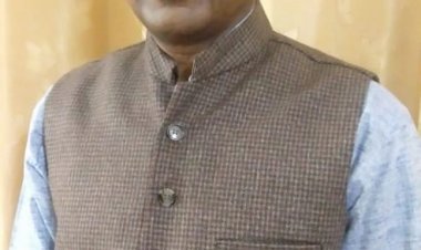 पीड़ित मानवता की सेवा में समर्पित हैं तुषार कांति शीट