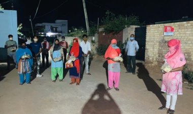 झारखंड प्रदेश प्रोफेशनल कांग्रेस ने जरूरतमंदों के बीच बांटे खाद्यान्न