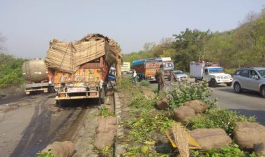 चौपारण के दनूआ घाटी मे 3 गाड़ियां आपस में टकराई,2 की हालत गंभीर, हज़ारीबाग रेफर