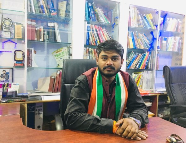 कोरोना से बचाव के लिए सतर्कता जरूरी : अमरजीत कुमार