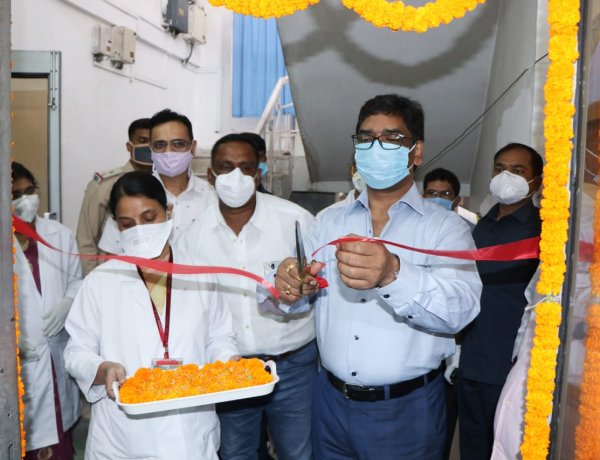 रिम्स में प्लाज्मा बैंकिंग प्रणाली का शुभारंभ,मुख्यमंत्री ने कोरोना से ठीक हो चुके लोगों से प्लाज़्मा दान करने की अपील की ।