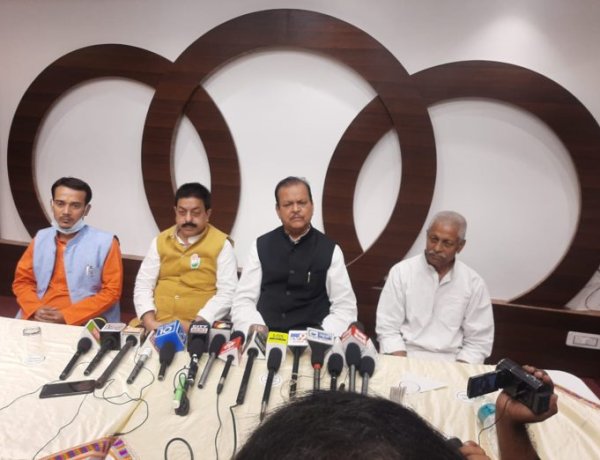 सर्वांगीण विकास के प्रति कृतसंकल्प है महागठबंधन : सुबोधकांत सहाय