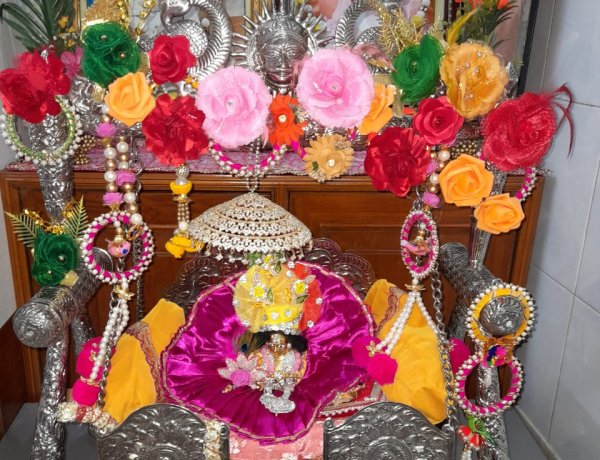 श्रीकृष्ण प्रणामी महिला समिति ने जन्माष्टमी के अवसर पर किया भव्य कार्यक्रम आयोजित