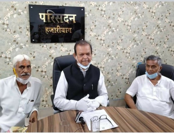 बड़कागांव के विस्थापितों की समस्याओं का जल्द करें समाधान : सुबोधकांत सहाय