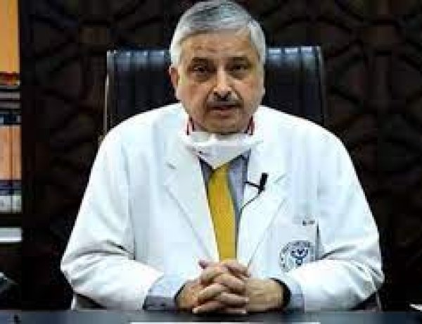 कोरोना की दूसरी लहर में क्यों तेजी से फैला ‘ब्लैक फंगस’, ऑक्सीजन की वजह से तो नहीं हो रहा ब्लैक फंगस?जानें एम्स डॉयरेक्टर डॉ. रणदीप गुलेरिया से..