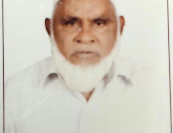 समाजसेवी हाजी मुश्ताक का निधन