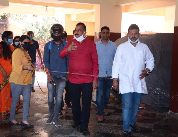 कोरोना से बचाव के लिए प्रोफेशनल कांग्रेस का स्वच्छता अभियान जारी