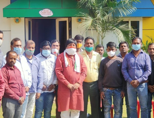 छठ पूजा के सफल आयोजन के लिए शहर के विभिन्न पूजा समितियों ने की बैठक