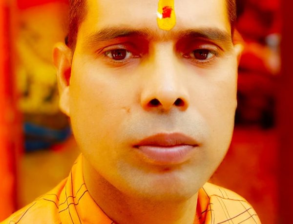 मास्क और दो गज दूरी का पालन करते हुए छठ मनाएं : निपु सिंह