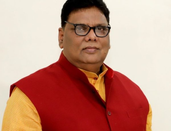 प्राचीन धरोहर पहाड़ी मंदिर का जीर्णोद्धार व संरक्षण जरूरी : धर्मेन्द्र तिवारी