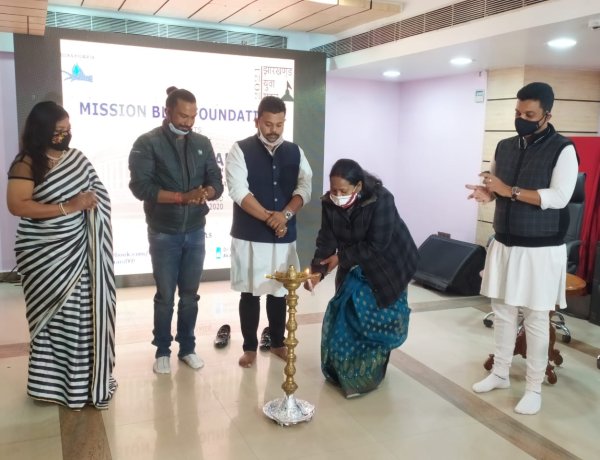 सामाजिक नवनिर्माण के लिए राजनीति में युवाओं की सहभागिता जरूरी : आदित्य विक्रम जायसवाल