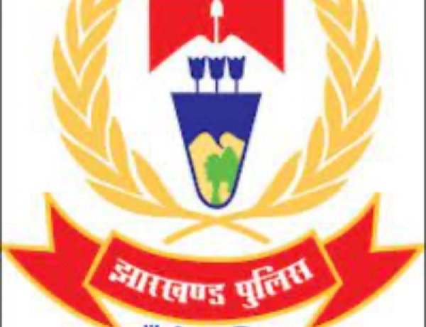 राजधानी के 12 पुलिस अधिकारियों का तबादला, बेड़ो थाना प्रभारी मनीष कुमार को पुलिस केंद्र भेजा गया