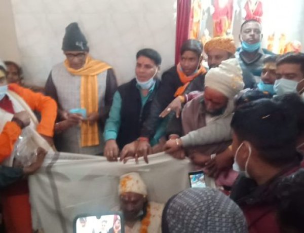 सिंगरा स्थान का महंत बने श्री संतोष दास