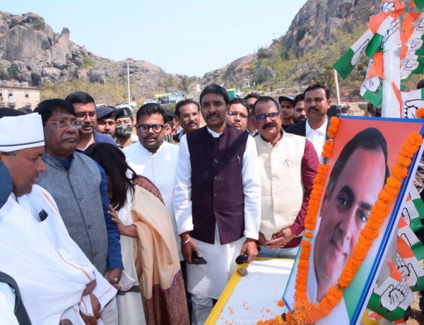 झारखंड प्रदेश प्रोफेशनल कांग्रेस ने किया राजीव गांधी मेगा हेल्थ कैंप का शुभारंभ