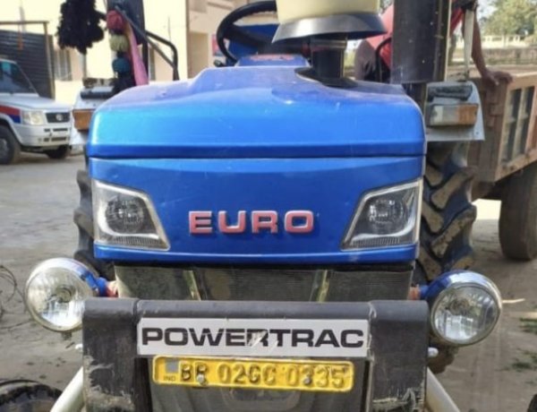 अवैध खनन और ओवरलोडिंग के विरूद्ध चंदौती थाना ने किया छापेमारी, बालू लदा हुआ एक ट्रैक्टर जप्त