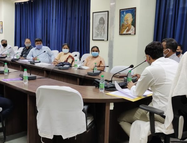 संयुक्त असैनिक सेवा प्रारंभिक प्रतियोगिता परीक्षा को लेकर उपायुक्त ने की बैठक