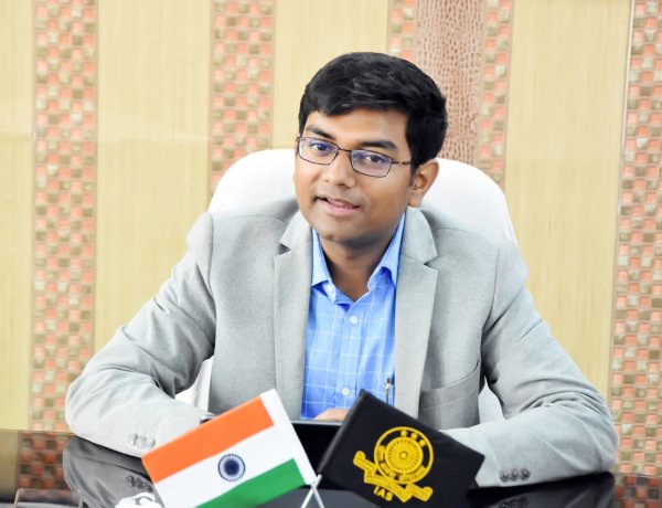 चक्रधरपुर के एसडीओ अभिजीत सिन्हा ने कालाबाजारी के विरुद्ध उठाया कदम