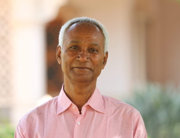 चौथा खंभा बस नाम का, कुछ तो करो सरकार