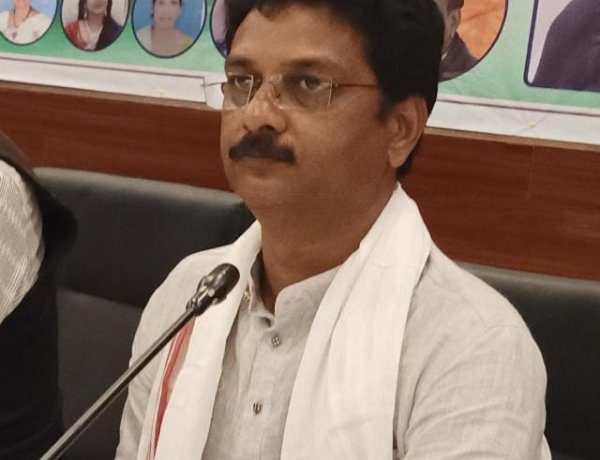 स्टेट फूड काॅरपोरेशन में कार्यरत मजदूरों को सुविधाएं देने की मांग