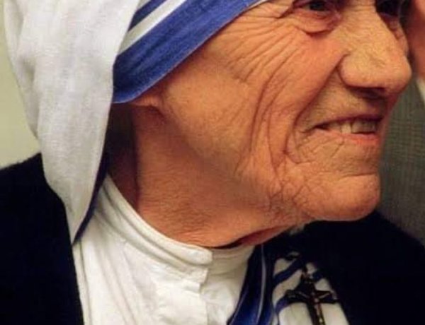 मनुष्य को पाप से नफ़रत करनी चाहिए, पापी से नहीं – मदर टेरेसा