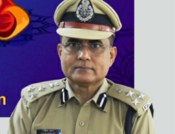 डीआईजी राजीव रंजन सिंह की कार्यशैली को डीजीपी ने भी सराहा
