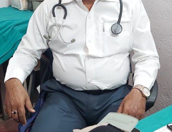 सुरक्षित है वैक्सिन, बेझिझक लगवाएं : डॉ.एम हसनैन