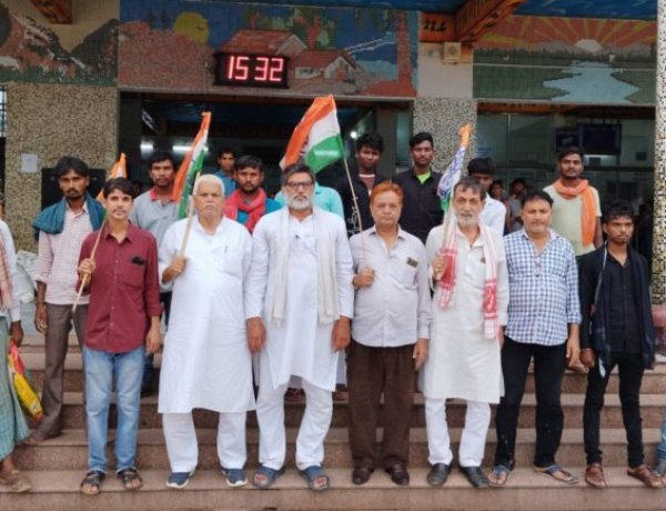 साढे तीन वर्षों से बंद भारतीय रेल किराया मे वरिष्ठ नागरिको को मिलने वाली रियायत संसदीय समिति की सिफारिश के बाद अविलंब शुरू करे सरकार