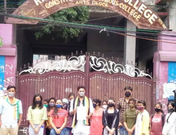 अंतर्राष्ट्रीय योग दिवस पर हुआ योगाभ्यास का लाइव प्रसारण, सांसद, विधायक सहित अन्य गणमान्य हुए शामिल