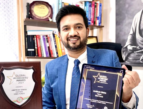 विदेशों में भी प्रतिभा का परचम लहरा रहे हैं ग्लोबल अचीवर्स अवार्ड से सम्मानित अमितेश