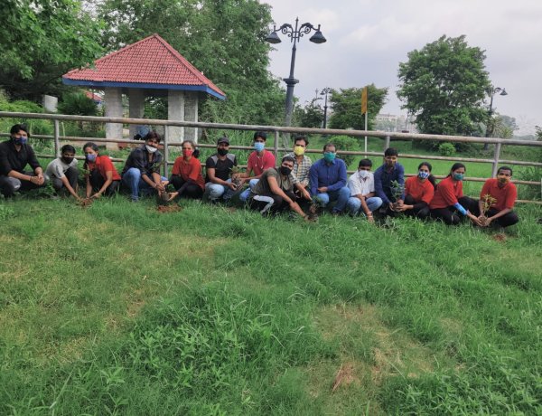 ओलंपिक दिवस पर जिम्नास्टिक खिलाड़ियों ने किया पौधारोपणl