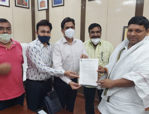 बाजार समितियों की समस्याओं को लेकर कृषि मंत्री के से मिला चैंबर का प्रतिनिधिमंडल